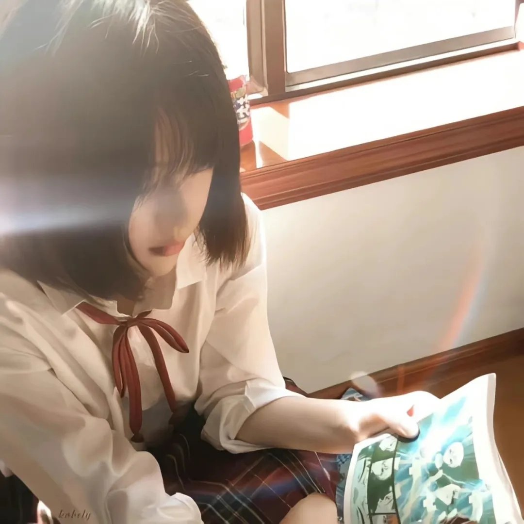 9顶假发的女孩